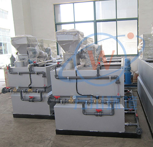 GTF一體化泡藥裝置